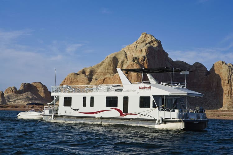 Journey houseboat