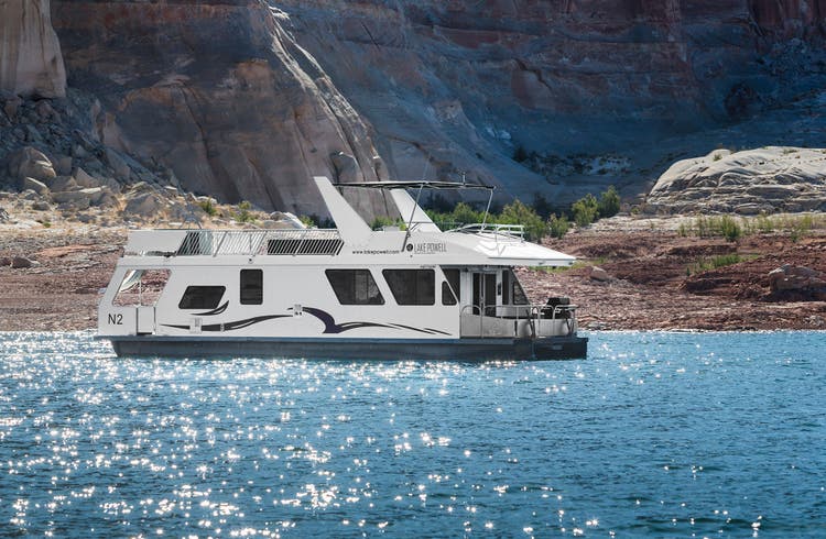 Navigator houseboat